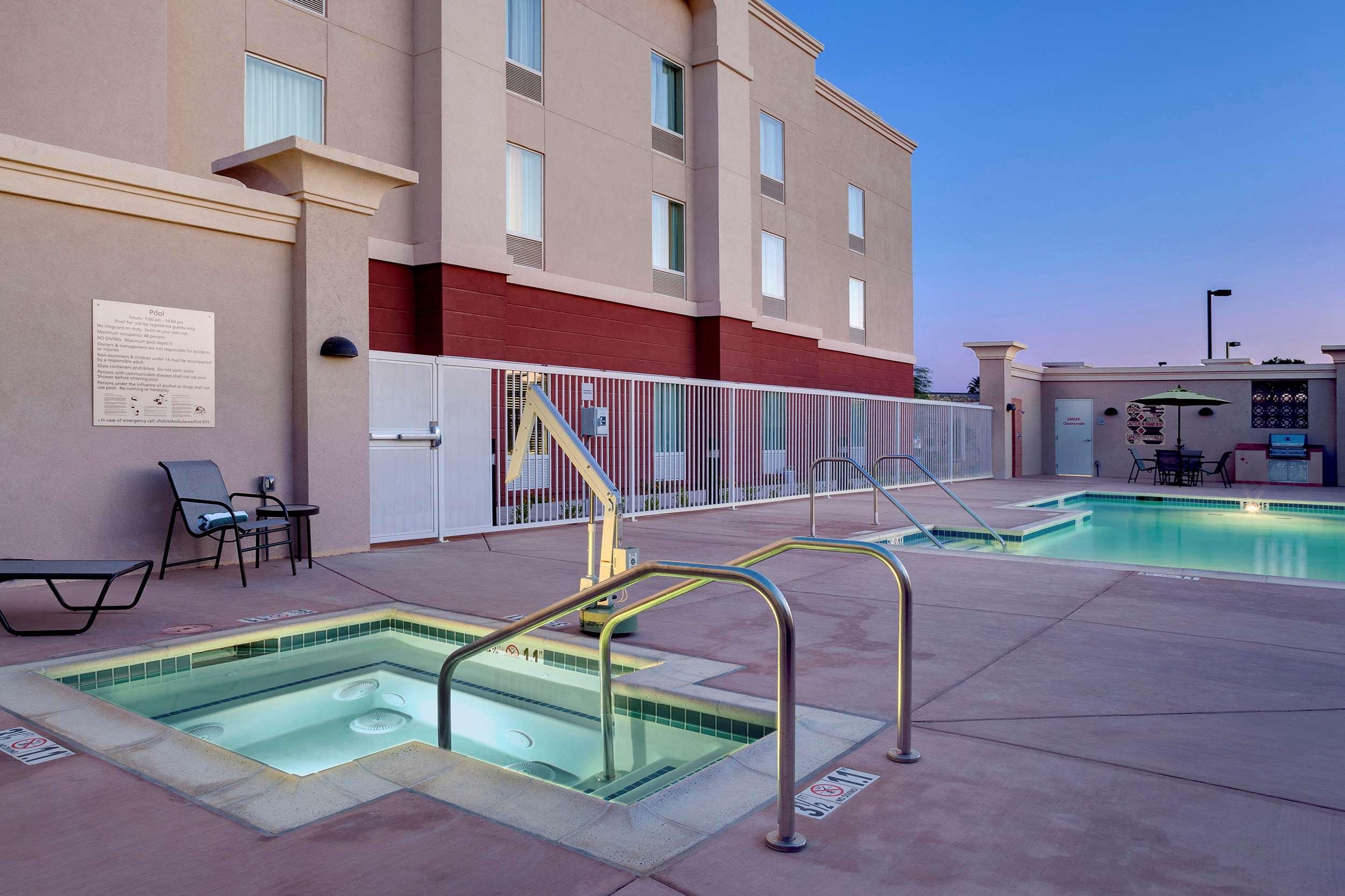 Hampton Inn & Suites Blythe, Ca Экстерьер фото